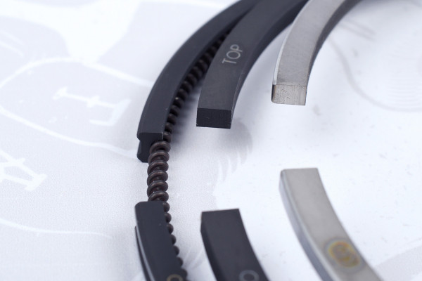 R1010900, Stempelringsett, Sada píst.kr.(1) / 3kr., ET ENGINETEAM, Zetor Sada píst.kr.(1) / 3kr., 50011223, 52110096, 5211-0096, 5211, 69010380, 69010381, 71010304, 800030410000, 800030440000