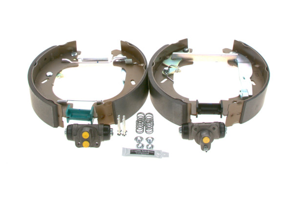 0204114103, Bremsesko sett, Sada brzdových čelistí, BOSCH, 427115, 7701205289, 03052013233, 151301, 381166J, 381369B, 381369CH, 44313, 554730, 6337, 8DB355004-681, FMK556, GSK1073, K68069, KP953, OEK503, TK2303, 381369J, 510301, 5310733, KDF268