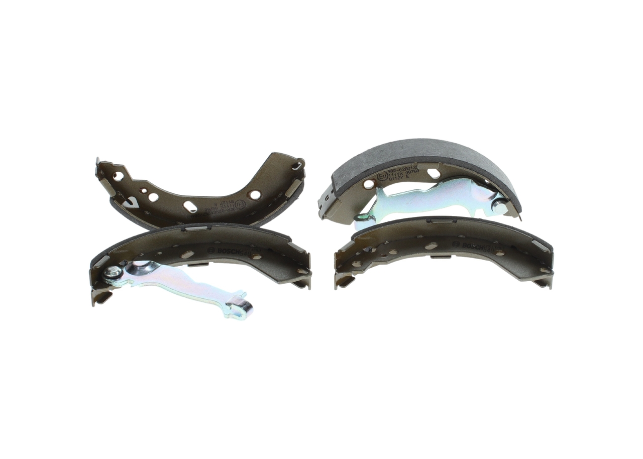 0986487909, Bremsesko sett, Sada brzdových čelistí, BOSCH, 583050XA00, 583051CA00, 583051CF00, 046214, 08760, 153178, 18492734737, 2734737, 2875, 362447B, 362447J, 419300, 420300, 564091, 91074500, BB1355A1, BS1174, FSB4083, GS8737, J3500523, LS2027, M833, N3500540, SHU700, 5187379, 530178