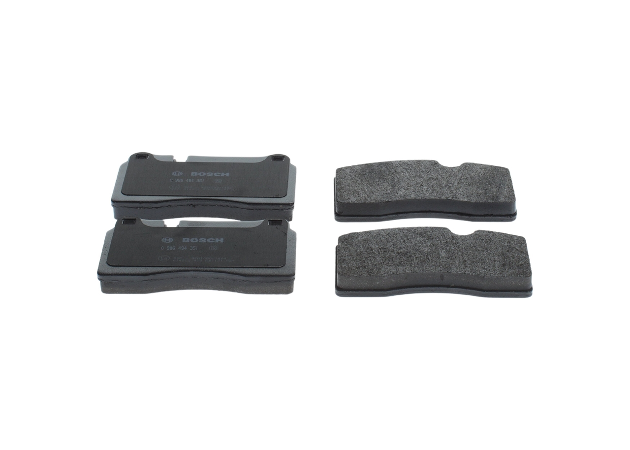 0986494351, Bremsekloss sett, Sada brzdových destiček, kotoučová brzda, BOSCH, SFP500045, SFP500070, SFP500240, 107856041, 05P1505, 0986TB3046, 120010, 13046048372, 1501224788, 181788, 2021701, 2120010, 302423, 573279B, 573279J, 6117439, 7110, 899681, 8DB355013-201, FDB1996, GDB1743, LP2009, MDB2829, P44018, PAD1527, T1686, 0986495446, 2021701CP, 573279JAS, 601562