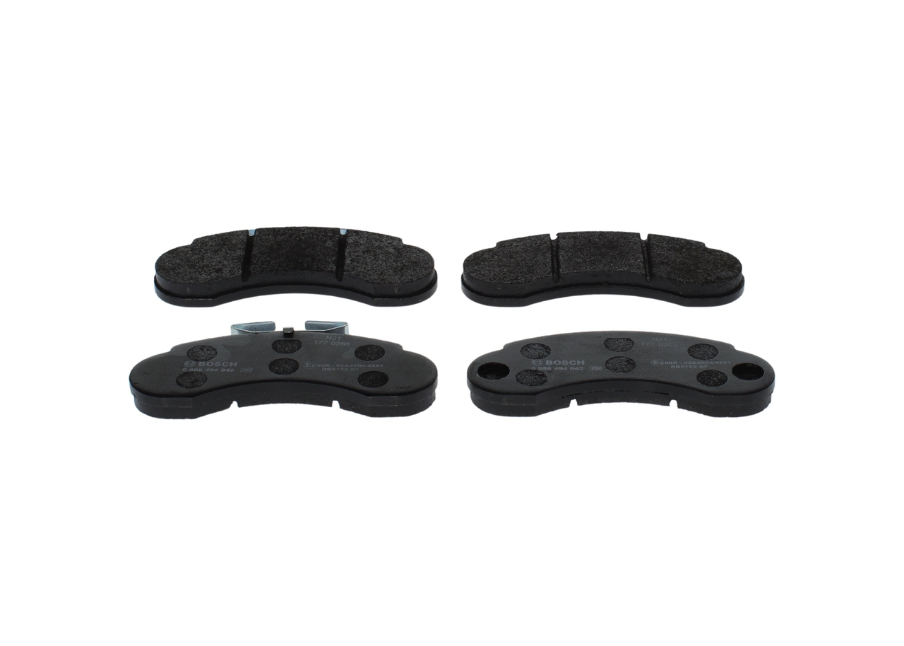 0986494942, Bremsekloss sett, Sada brzdových destiček, kotoučová brzda, BOSCH, A6314200220, 6314200220, 014210, 05P961, 140316, 214210, 2157302, 302578, 8DB355019-101, LP735, MDB1649, P50021, T9025, 140834, 598112, LP828, 670613